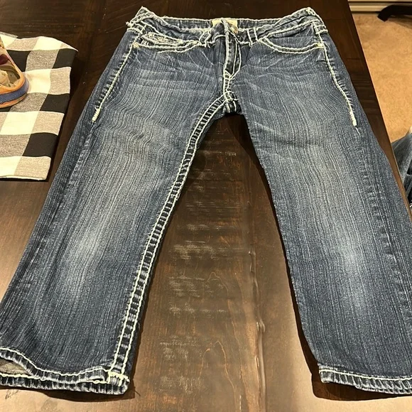 La idol cheap capri jeans